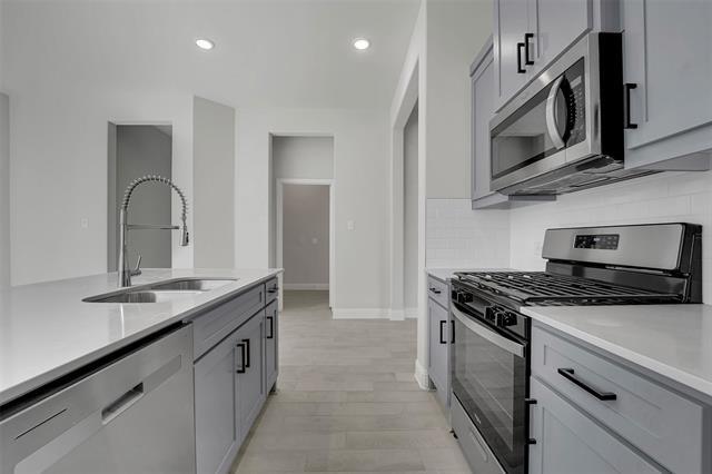 property at 2904 Cantoni Creek