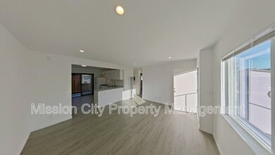 626 E De La Guerra St in Santa Barbara, CA - Building Photo - Building Photo