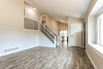 4437 S Cathay Way in Aurora, CO - Building Photo - Building Photo