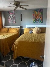 3465 Via Poinciana, Unit 405 in Greenacres, FL - Foto de edificio - Building Photo