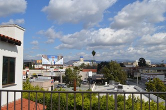 1055 S Sycamore Ave in Los Angeles, CA - Building Photo - Other