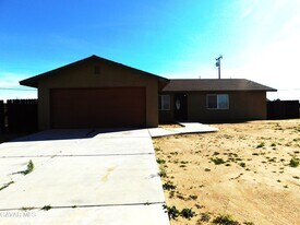 8312 Tamarack Ave in California City, CA - Building Photo