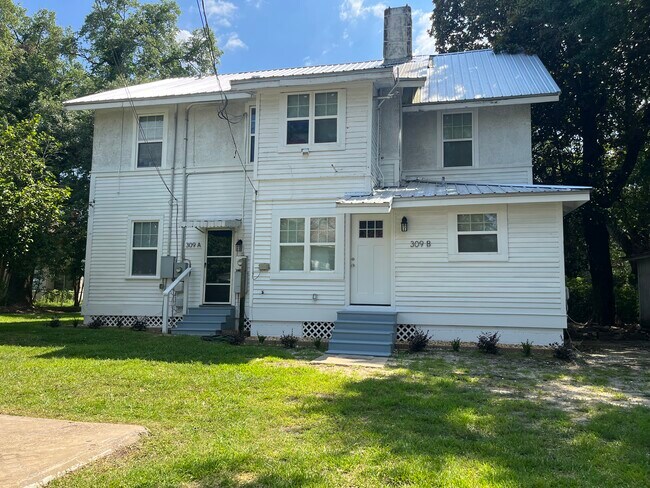309 7th St in Chickasaw, AL - Building Photo - Building Photo