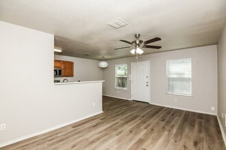 1528 Pine Ln in Fort Worth, TX - Building Photo - Building Photo