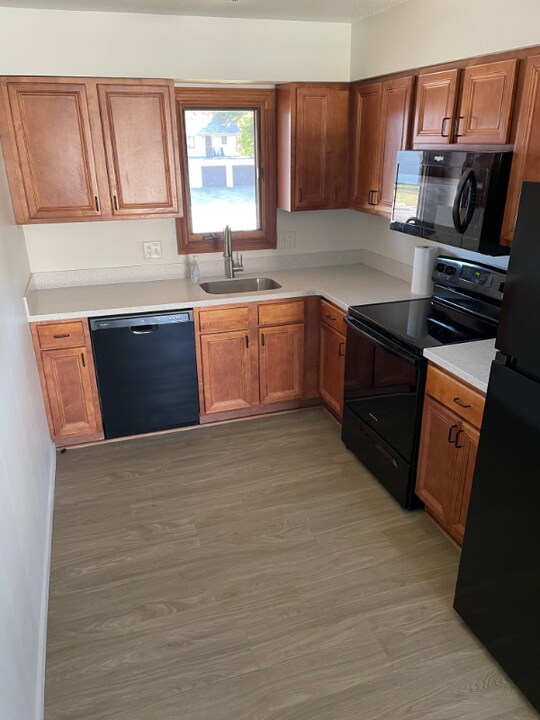 2088 NW Hickory Ln in Ankeny, IA - Building Photo