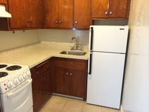 530 Veteran Ave in Los Angeles, CA - Building Photo - Building Photo