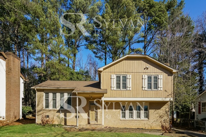 12 Lynn Rd in Raleigh, NC - Building Photo