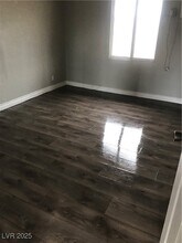 1713 Fairfield Ave, Unit 2 in Las Vegas, NV - Building Photo - Building Photo