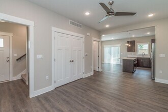 307 Washington Ave in Ames, IA - Building Photo - Building Photo