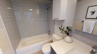 1326 West 13th in Vancouver, BC - Building Photo - Building Photo