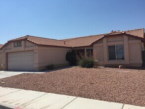 6437 Chippindale Ln in Las Vegas, NV - Building Photo - Building Photo