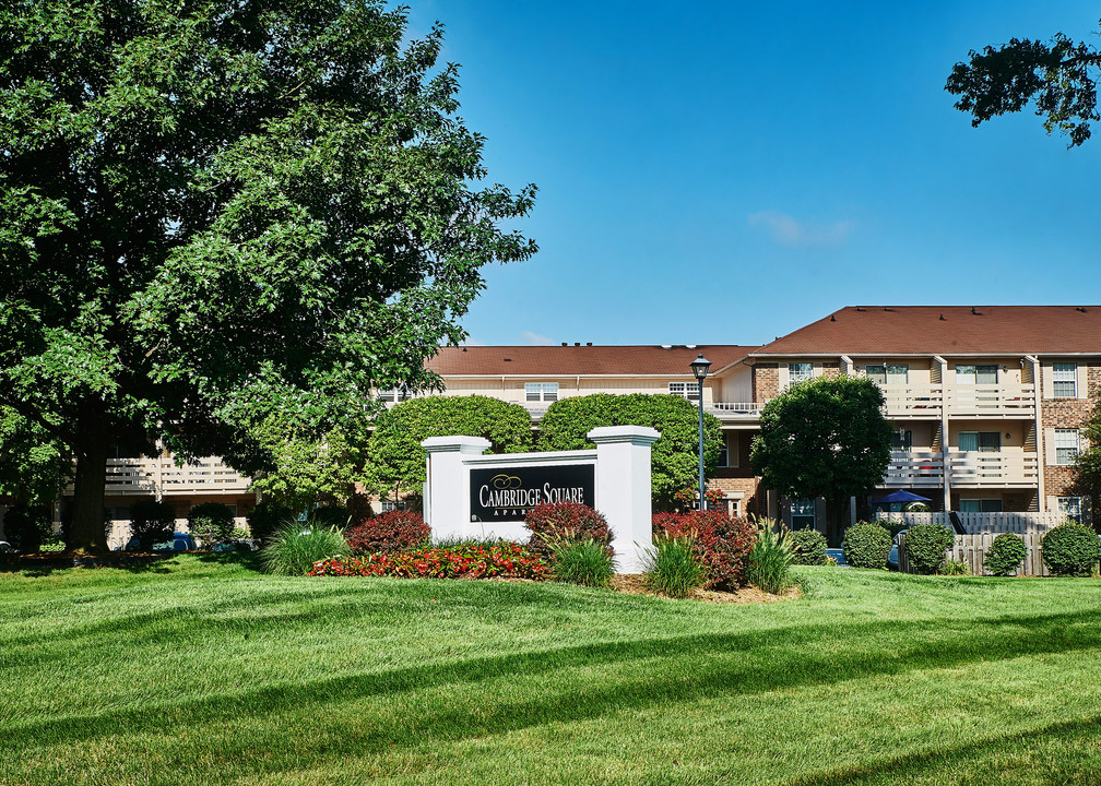 Cambridge Square in Beech Grove, IN - Building Photo