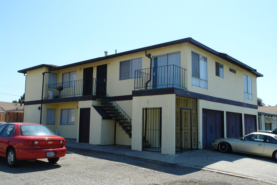 660 Carlson Blvd in Richmond, CA - Building Photo