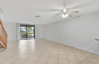 7630 Lago Del Mar Dr in Boca Raton, FL - Building Photo - Building Photo