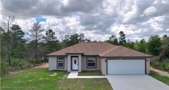 2913 W Kevin Rd in Avon Park, FL - Building Photo