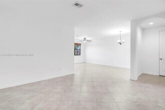 9583 Town Parc Cir N in Parkland, FL - Building Photo - Building Photo