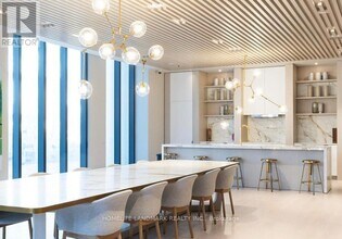 138 Downes St in Toronto, ON - Building Photo - Building Photo