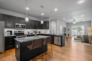 The Edge Luxury Apartments in Springfield, MO - Building Photo