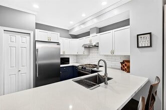 5900-5900 Jinkerson Rd in Chilliwack, BC - Building Photo - Building Photo