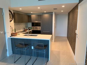 1150 102nd St-Unit -406 in Bay Harbor Islands, FL - Foto de edificio - Building Photo