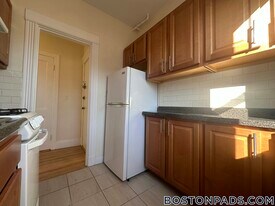 1148 Commonwealth Ave in Brookline, MA - Building Photo