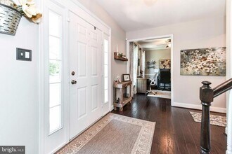 6412 Gristmill Square Trce in Centreville, VA - Building Photo - Building Photo