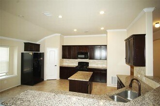 374 Coral Vine Ln in Burleson, TX - Building Photo - Building Photo