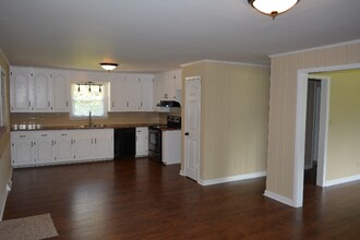 4501 Kernersville Rd in Kernersville, NC - Building Photo - Building Photo