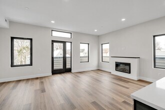 63 Belgrade Ave-Unit -405 in Boston, MA - Building Photo - Building Photo