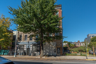 1035A DeKalb Ave in Brooklyn, NY - Building Photo - Building Photo