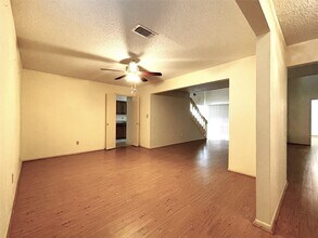 6203 Gladewell Dr in Houston, TX - Building Photo - Building Photo