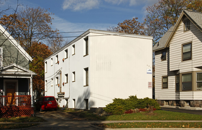 307 Packard St in Ann Arbor, MI - Foto de edificio - Building Photo