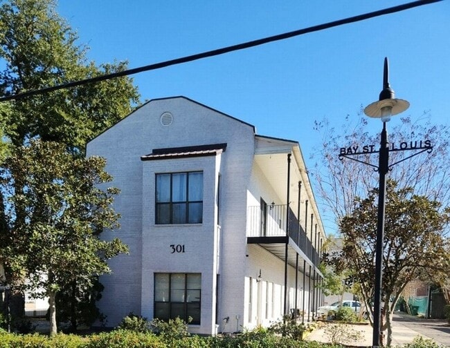 301 N 2nd St, Unit C