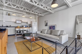 350 E 2nd Ave in Vancouver, BC - Building Photo - Building Photo