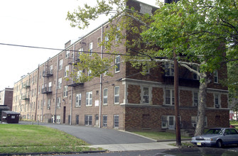 504 Vine St in Elizabeth, NJ - Building Photo - Building Photo