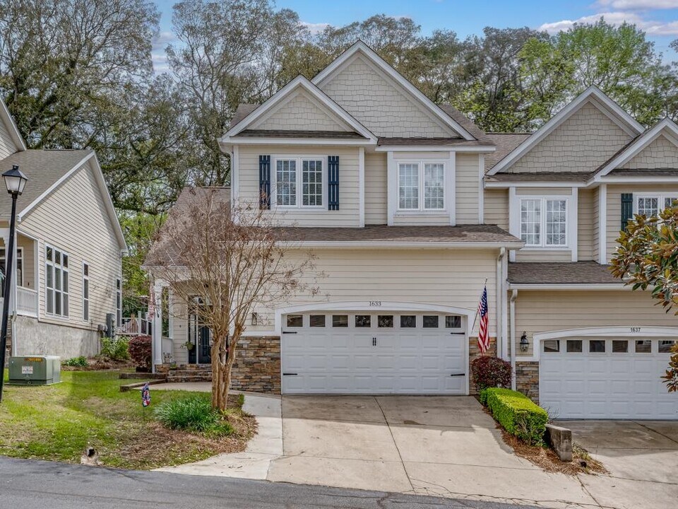 1633 Cross Pointe Way in Tallahassee, FL - Building Photo