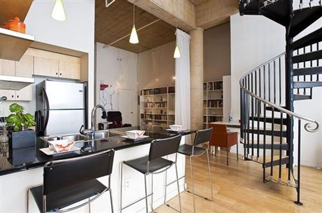 1 Federal St in San Francisco, CA - Building Photo
