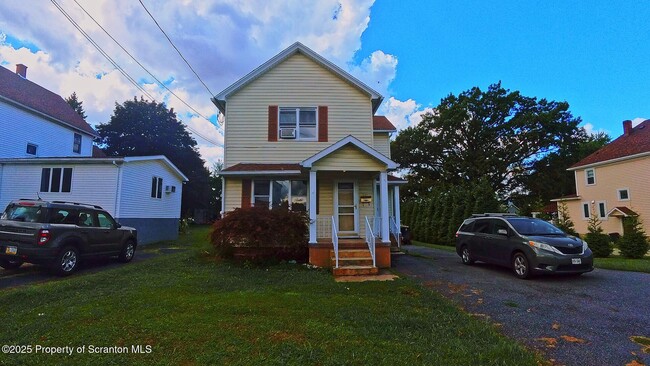 property at 637 E Grant St