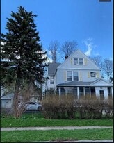 404 Birr St, Unit Apt 3