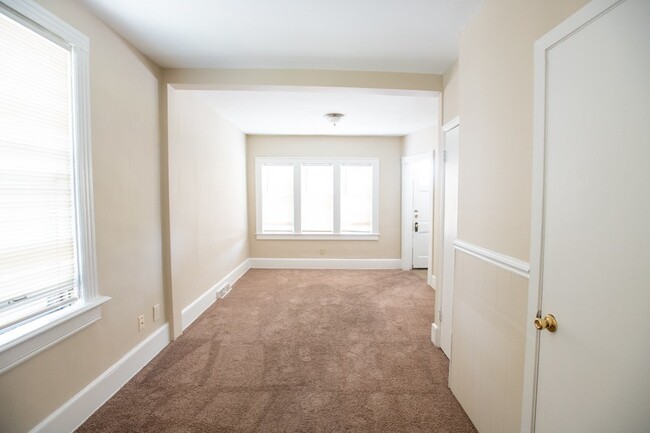 property at 1020 E Center St