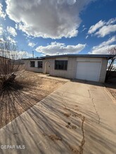 10451 Hodges Cir in El Paso, TX - Building Photo - Building Photo