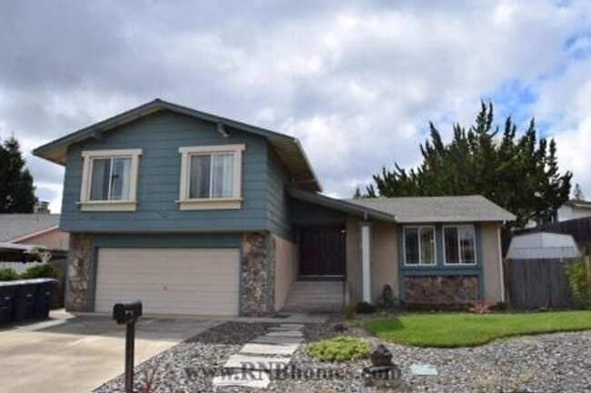 property at 8250 Canyon Oak Dr