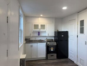 9005 Riverside Pl in North Bergen, NJ - Building Photo - Building Photo