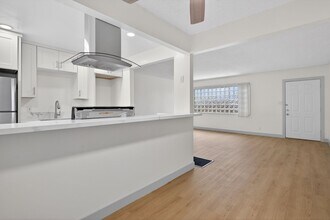 933 Alamitos Ave in Long Beach, CA - Building Photo - Building Photo