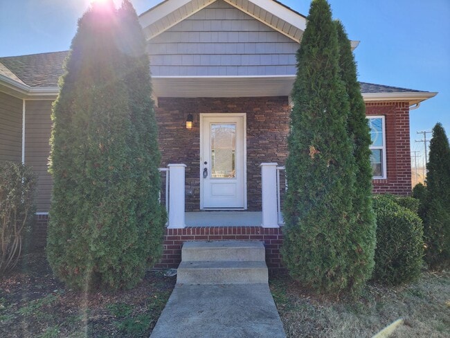 2200 Allen-Griffey Rd in Clarksville, TN - Building Photo - Building Photo