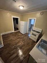 336 S Mulberry St in Statesville, NC - Building Photo - Building Photo