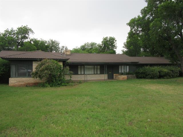 818 S Leggett Dr in Abilene, TX - Building Photo