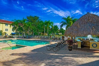 8271 Key Royal Cir in Naples, FL - Building Photo - Building Photo