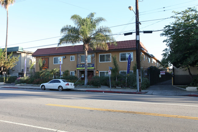 Valley Glen in Van Nuys, CA - Building Photo - Building Photo