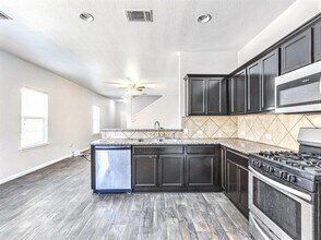 3108 Tilmon Ln. in Austin, TX - Building Photo - Building Photo